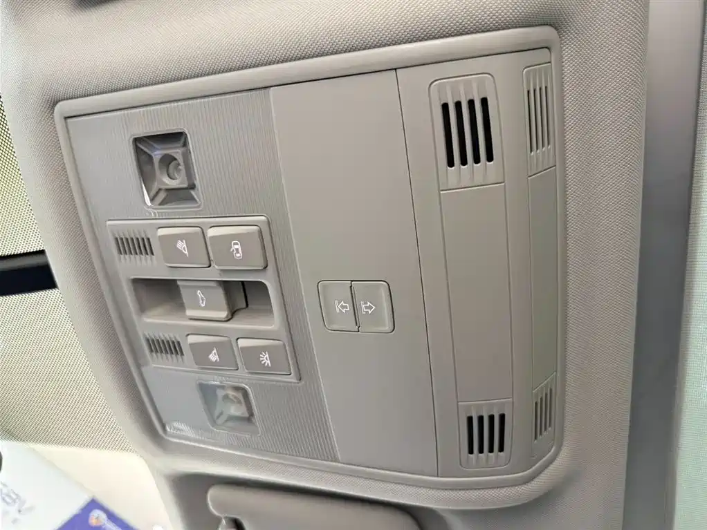 Volkswagen Tharu 2022 — фото 11