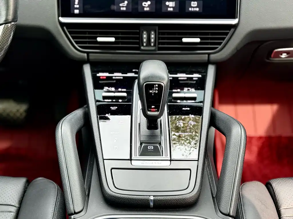 Porsche Cayenne 2020 — фото 10