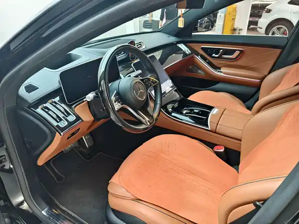 Mercedes-Benz Maybach S-Class 2023