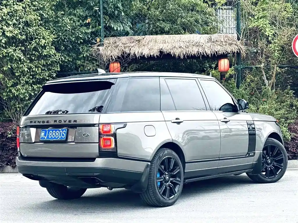 Land Rover Range Rover 2020 — фото 9