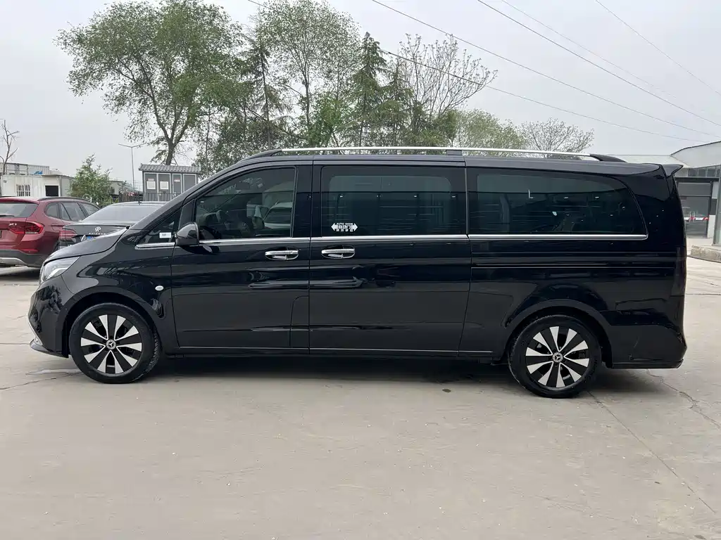 Mercedes-Benz Vito 2023 — фото 12