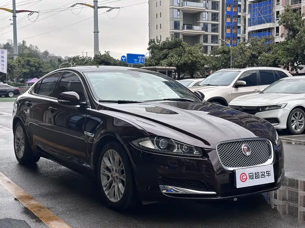 Jaguar XF 2014 — фото 2