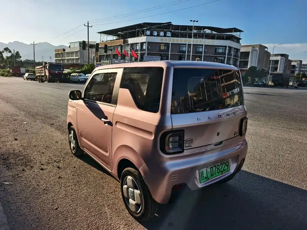 Geely Galaxy Panda 2023