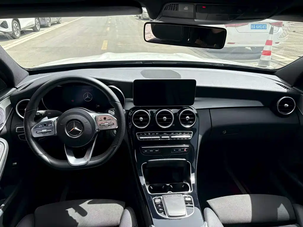 Mercedes-Benz C-Class 2021