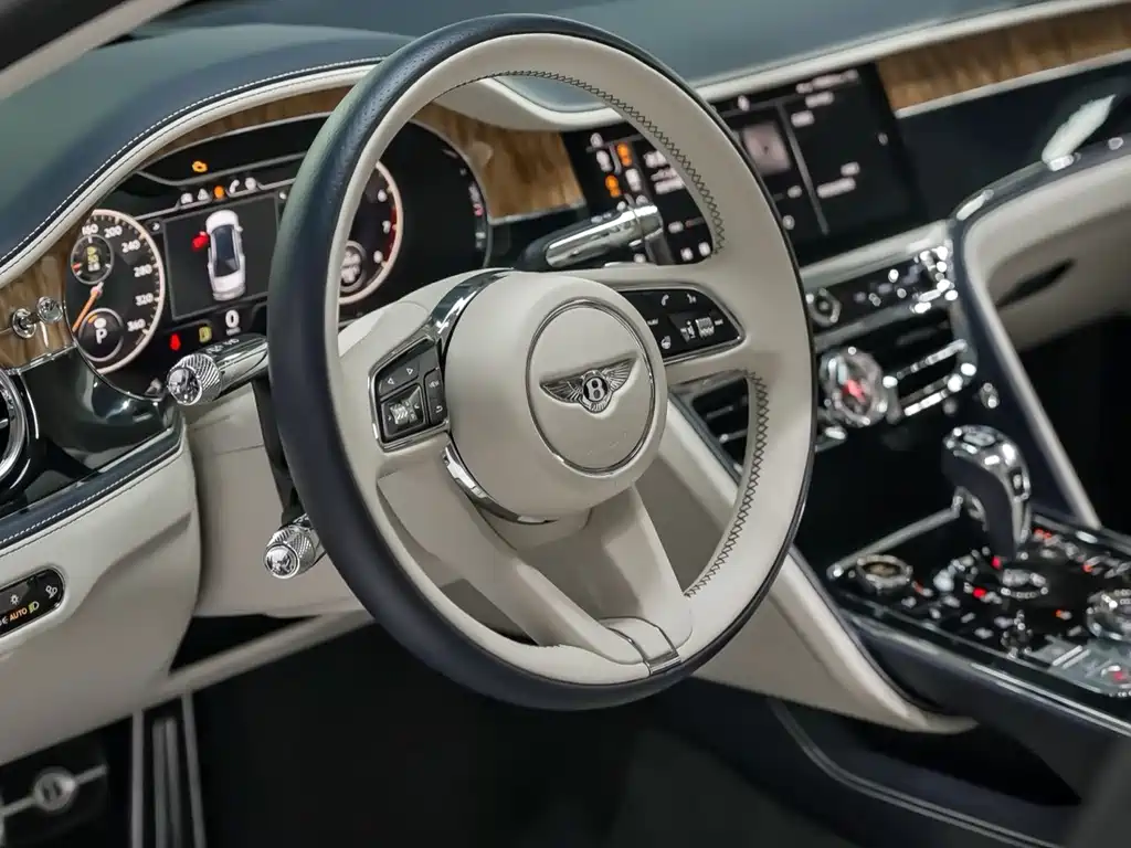 Bentley Flying Spur 2022 — фото 8