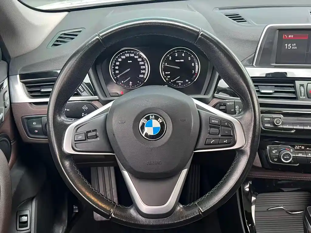 BMW X1 2019 — фото 8