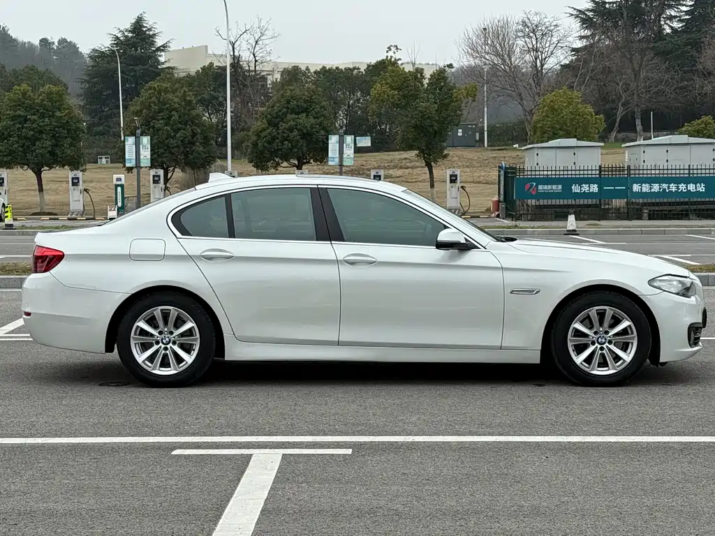BMW 5 Series 2014 — фото 4