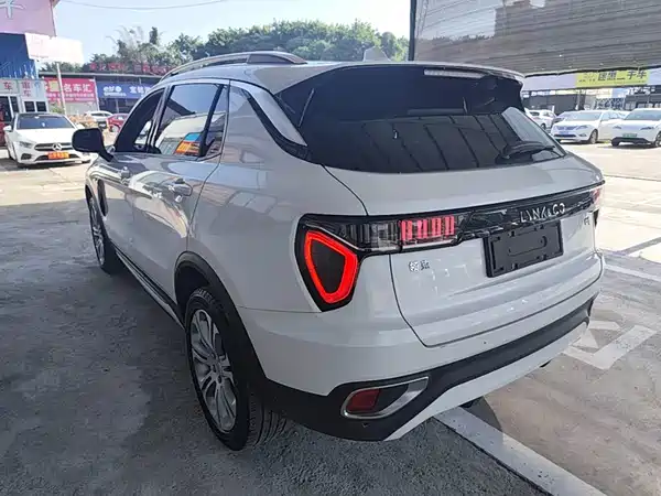 Lynk & Co 01 2019