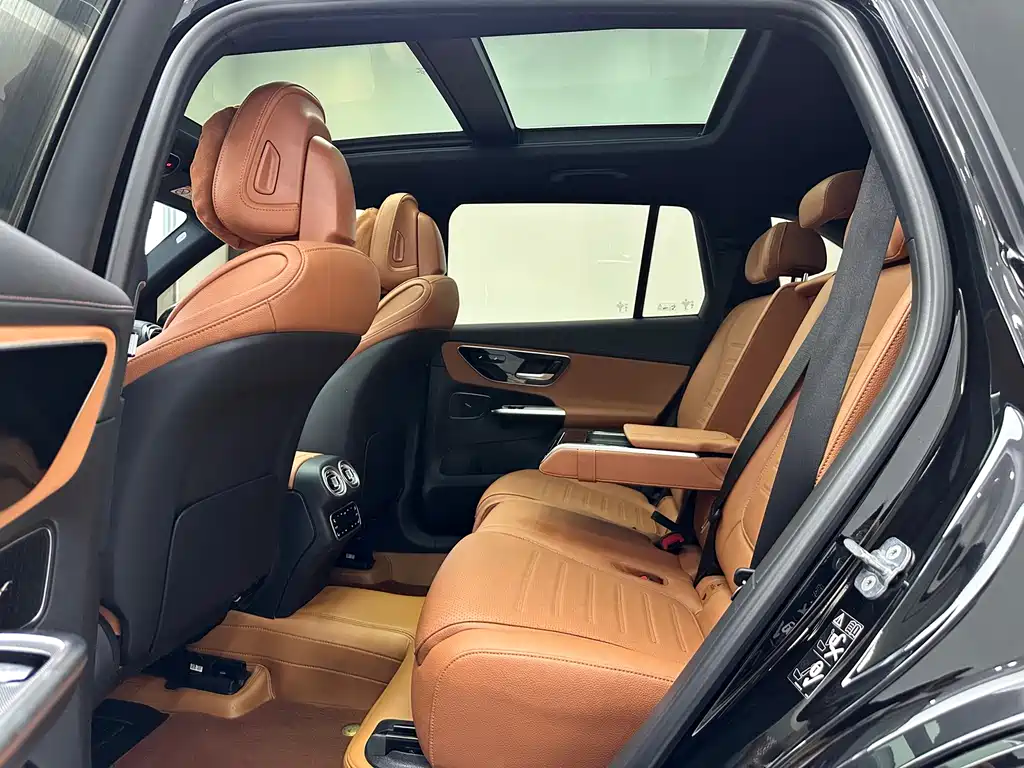 Mercedes-Benz GLC 2023 — фото 11