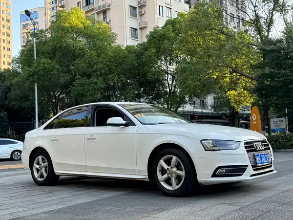 Audi A4L 2013