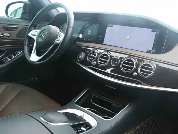 Mercedes-Benz S-Class 2020