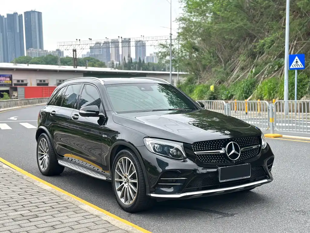 Mercedes-Benz GLC AMG 2017 — фото 3