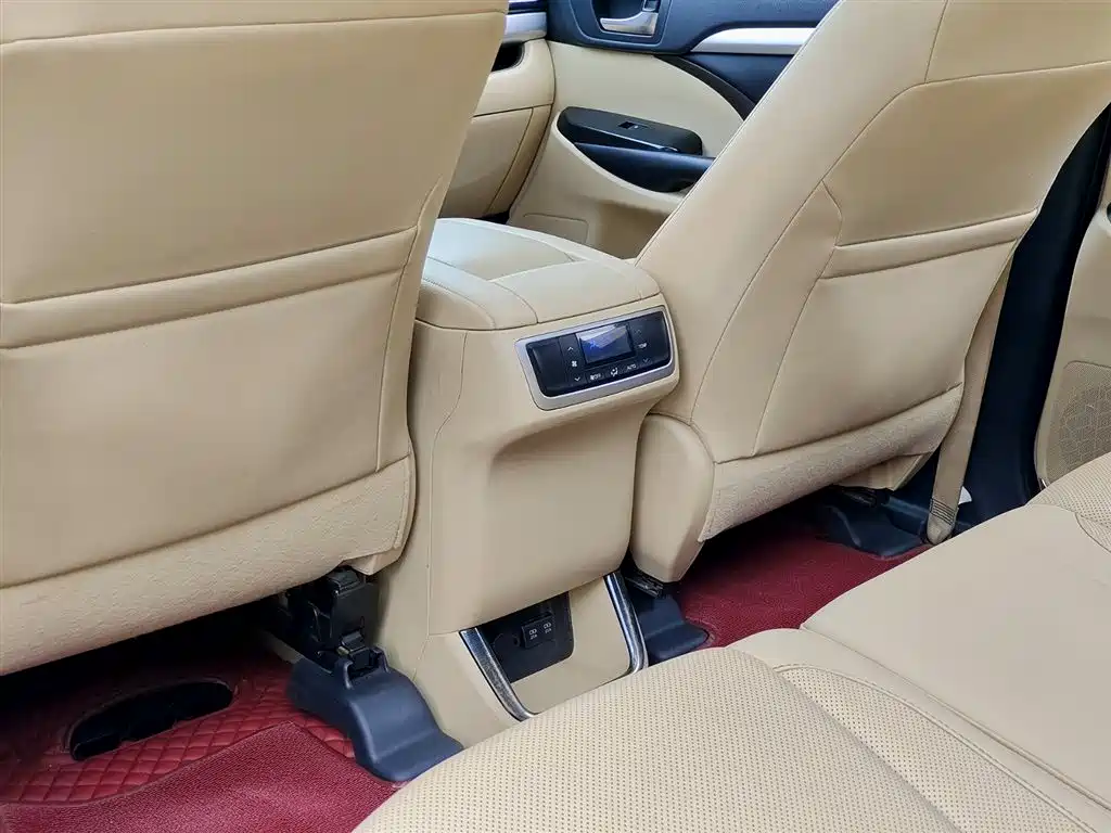 Toyota Highlander 2018 — фото 9