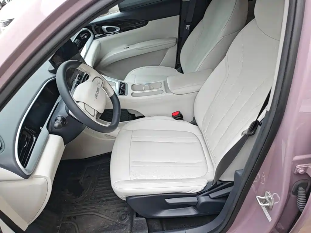 Geely Galaxy Starwish 2025 — фото 15