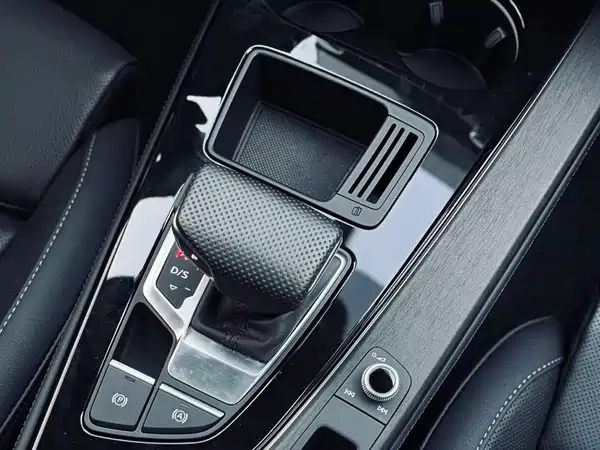 Audi A4L 2024