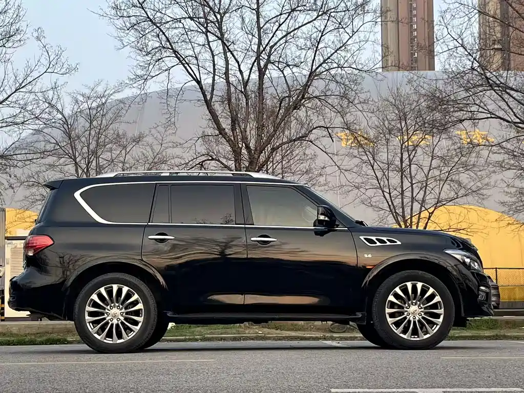 Infiniti QX80 2018 — фото 8