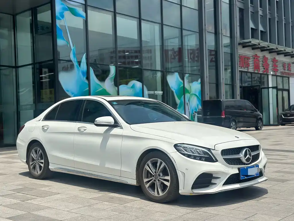 Mercedes-Benz C-Class 2020 — фото 3