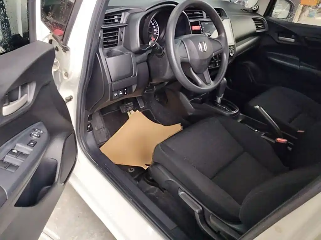 Honda Fit 2018 — фото 16