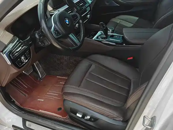 BMW 5 Series 2020