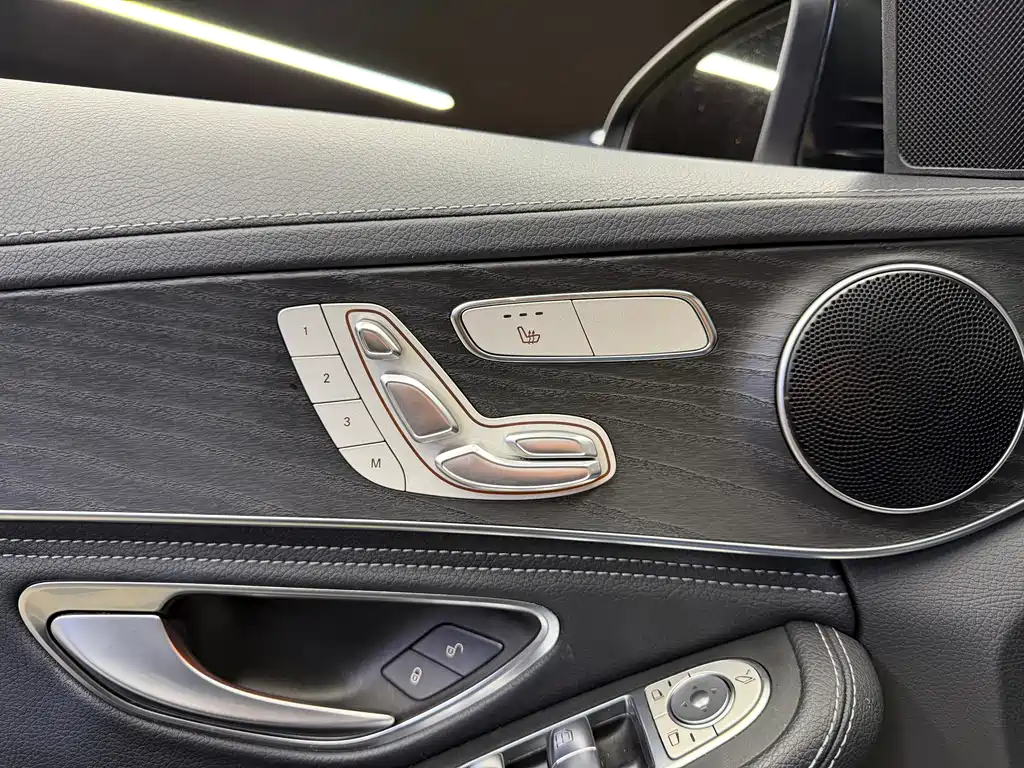 Mercedes-Benz C-Class 2020 — фото 19