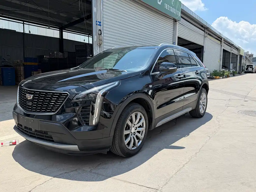 Cadillac XT4 2019 — фото 1