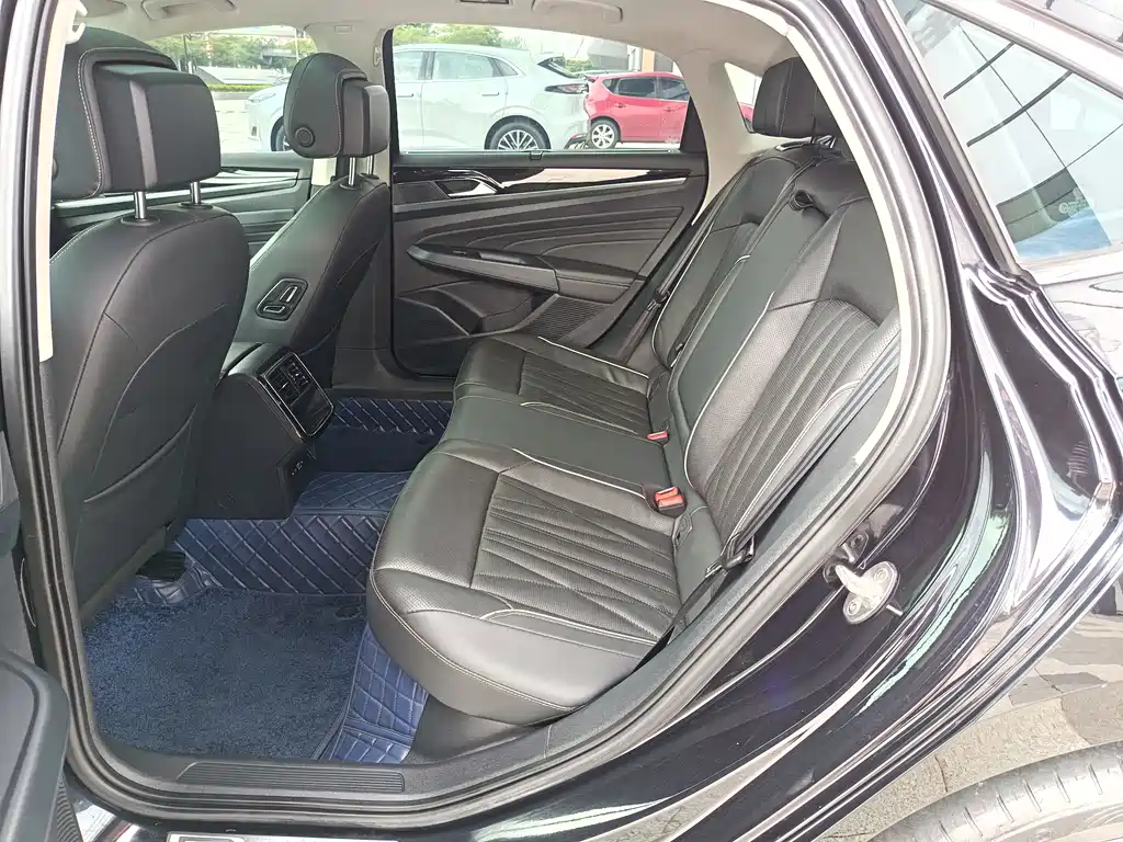 Volkswagen Passat 2022