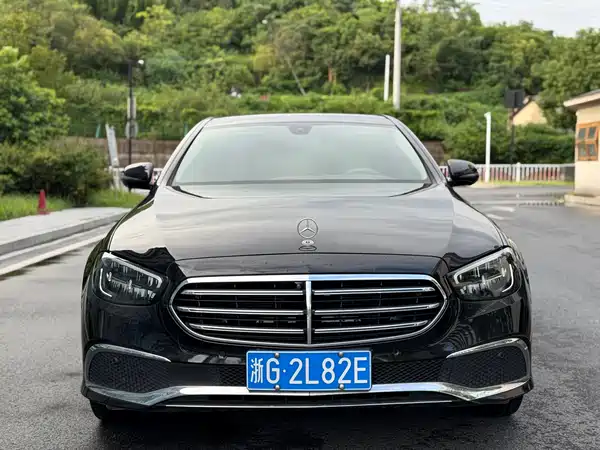 Mercedes-Benz E-Class 2023