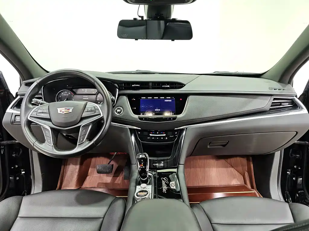 Cadillac XT5 2024 — фото 7