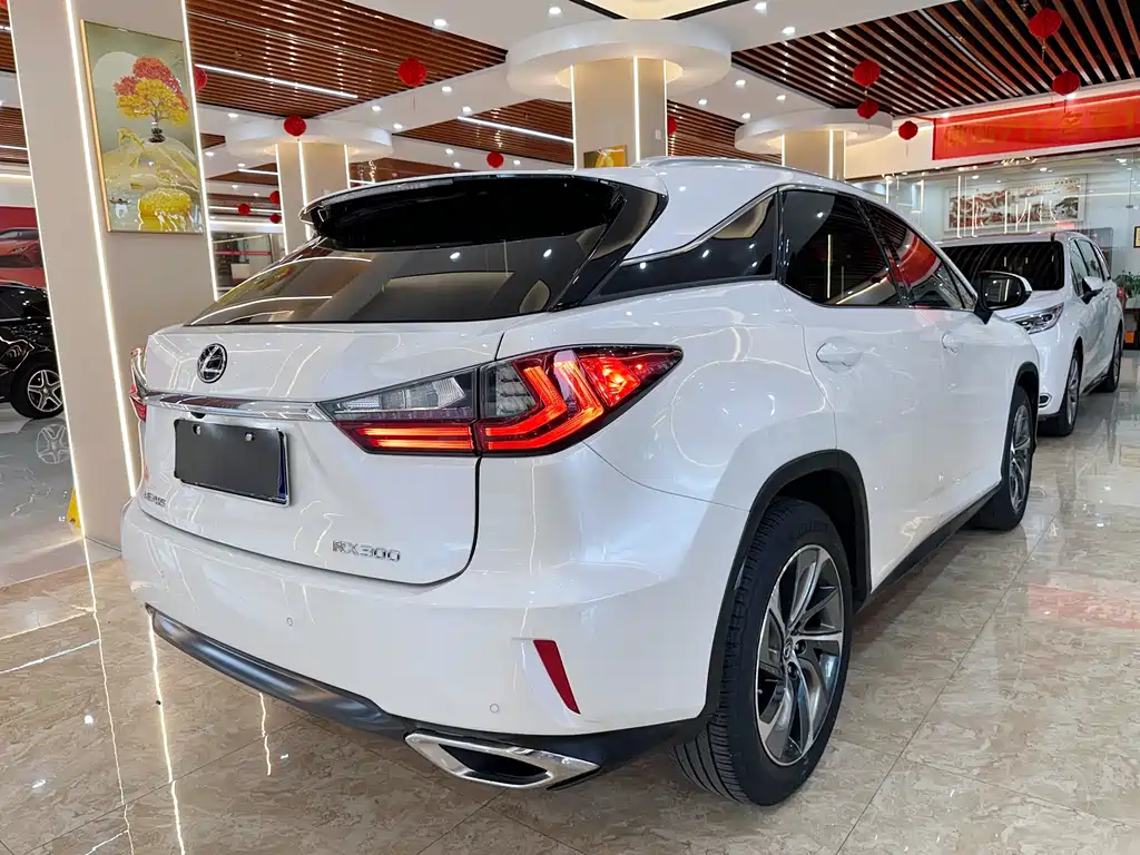 Lexus RX 2019 — фото 4