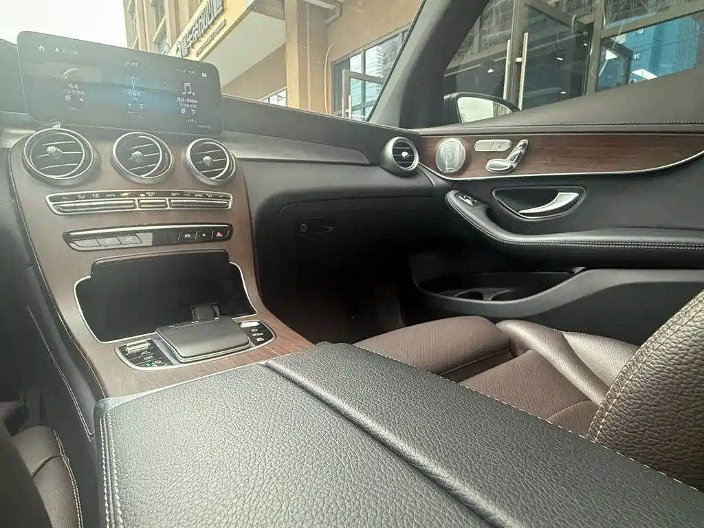 Mercedes-Benz GLC 2021 — фото 8