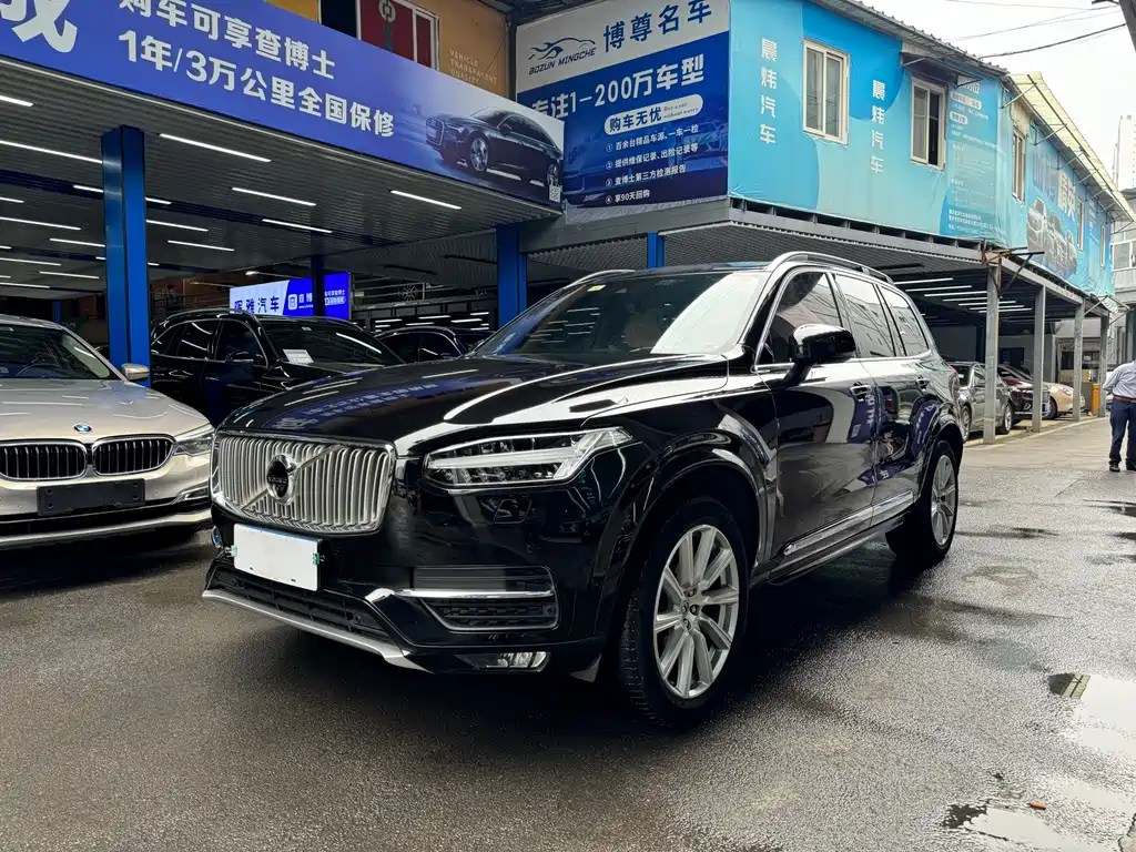 Volvo XC90 2018 — фото 1