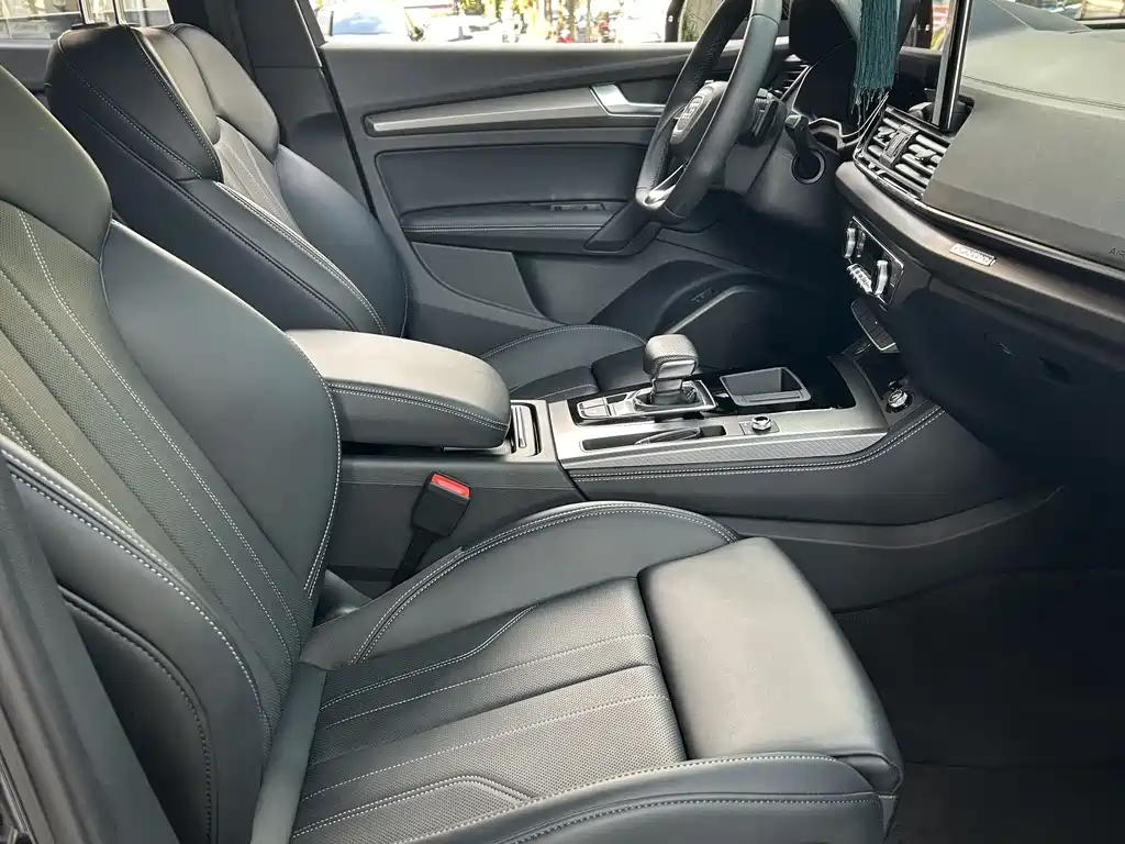 Audi Q5L 2024