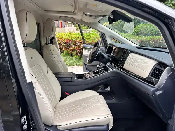 GAC Trumpchi M8 2021