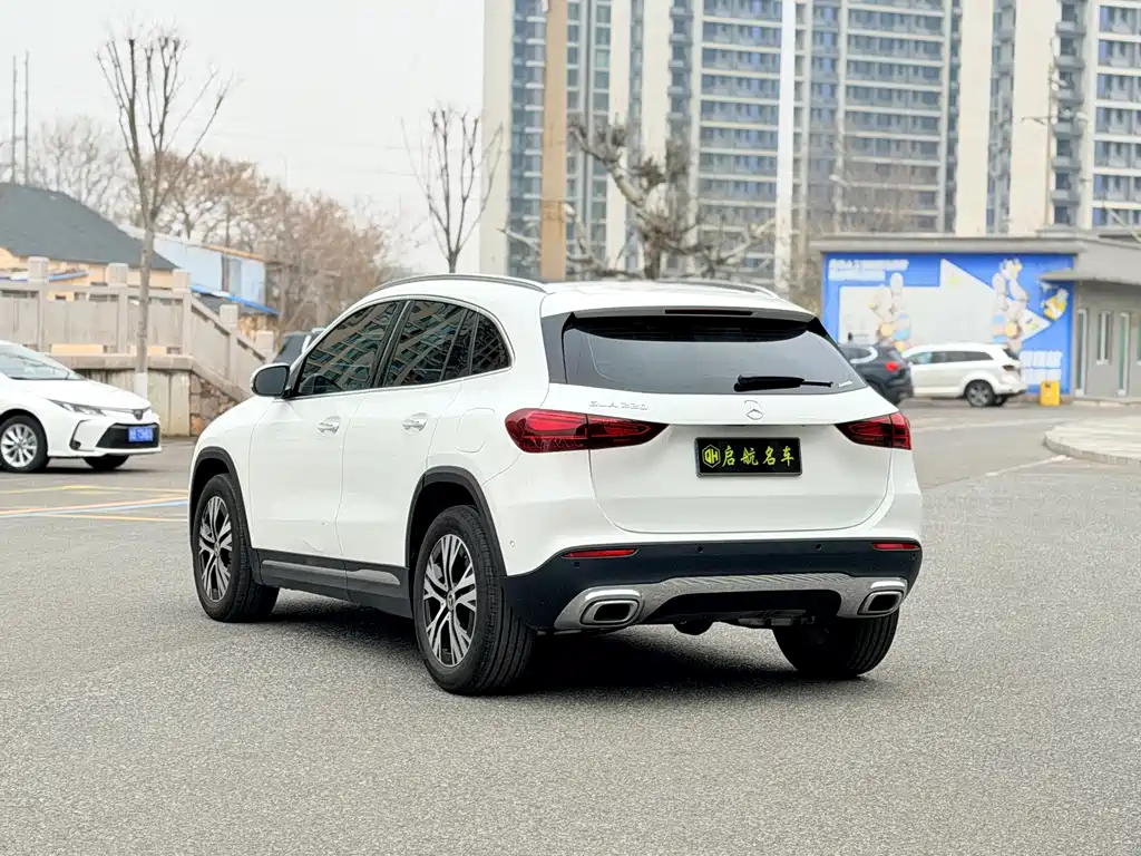 Mercedes-Benz GLA 2024 — фото 14
