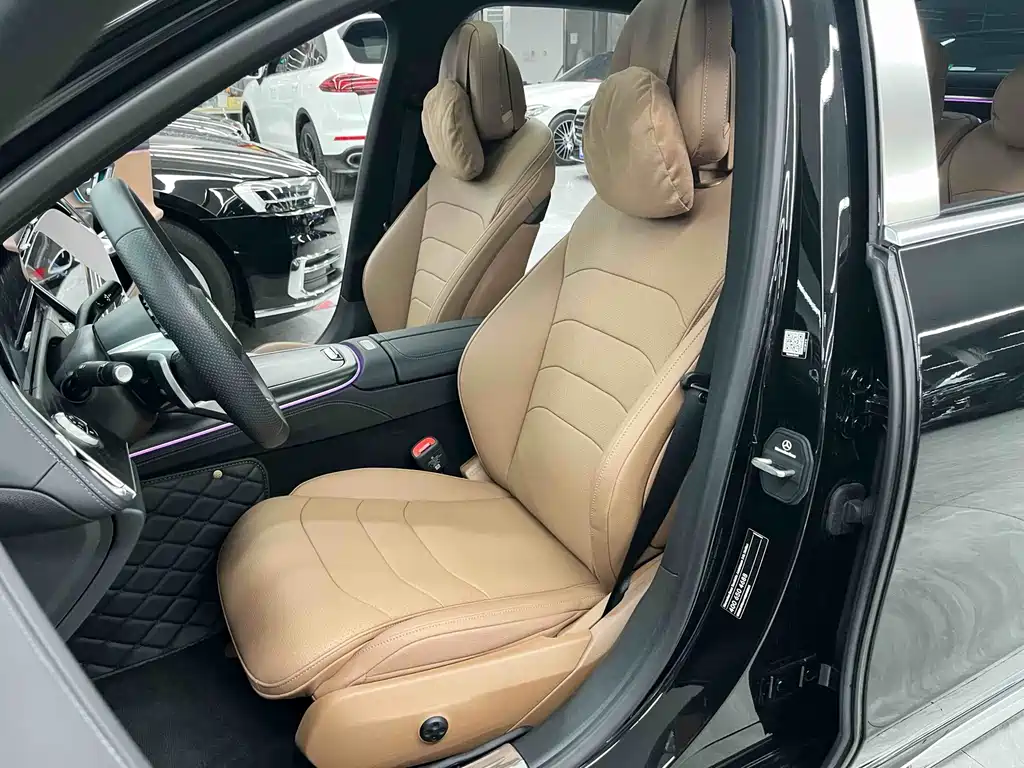 Mercedes-Benz E-Class 2025 — фото 12