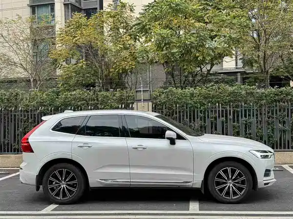 Volvo XC60 2021