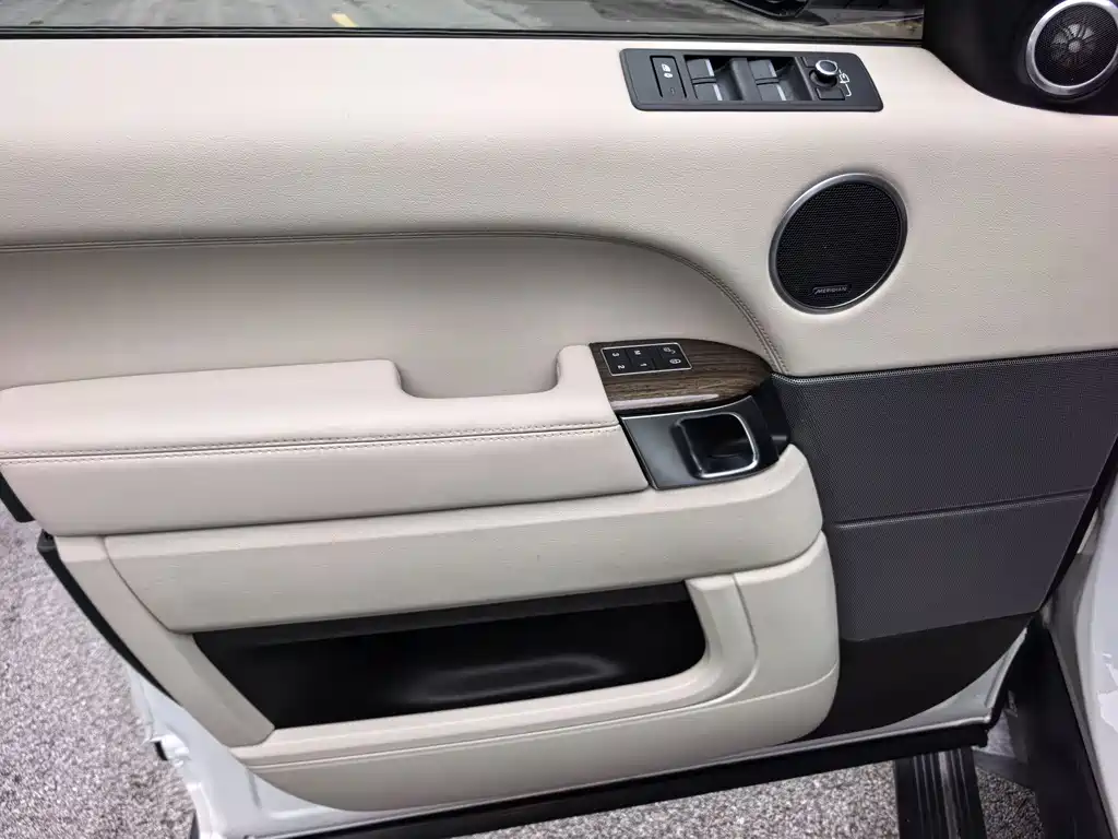 Land Rover Sport 2017 — фото 10