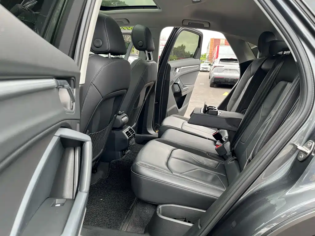 Audi Q3 Sportback 2022 — фото 13