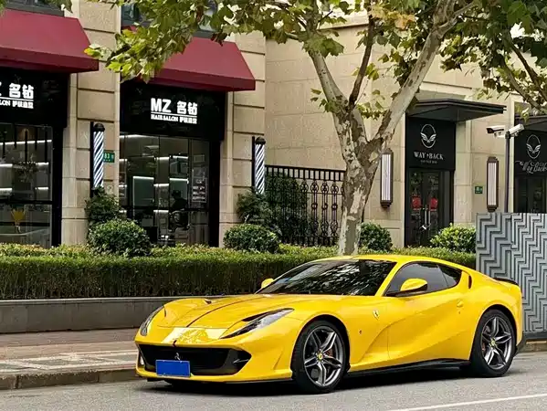Ferrari 812 2018