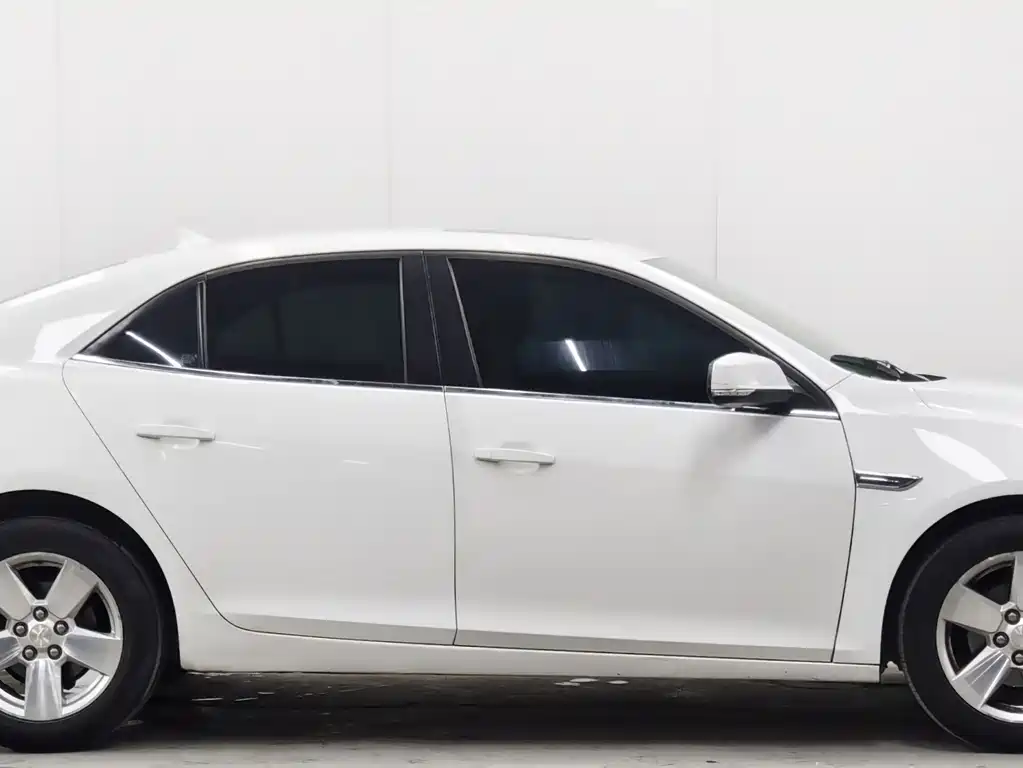 Chevrolet Malibu 2015 — фото 8