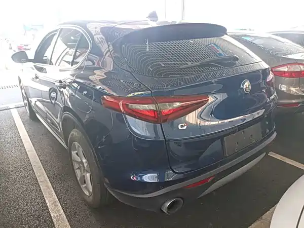 Alfa Romeo Stelvio 2019