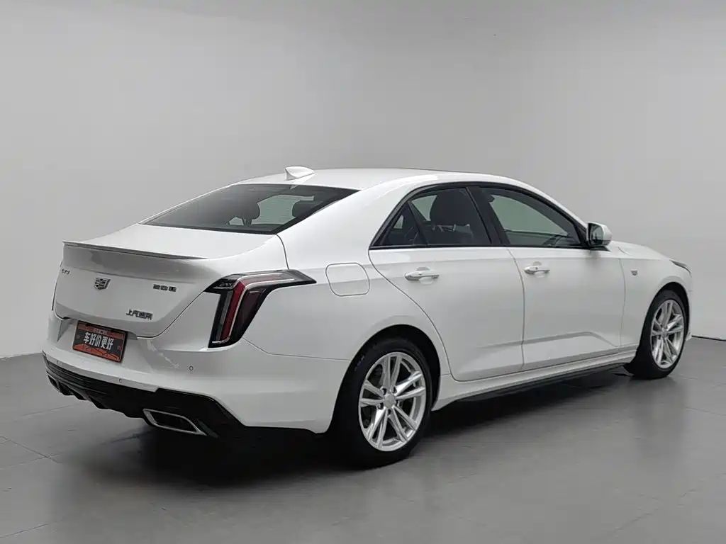 Cadillac CT4 2021 — фото 2