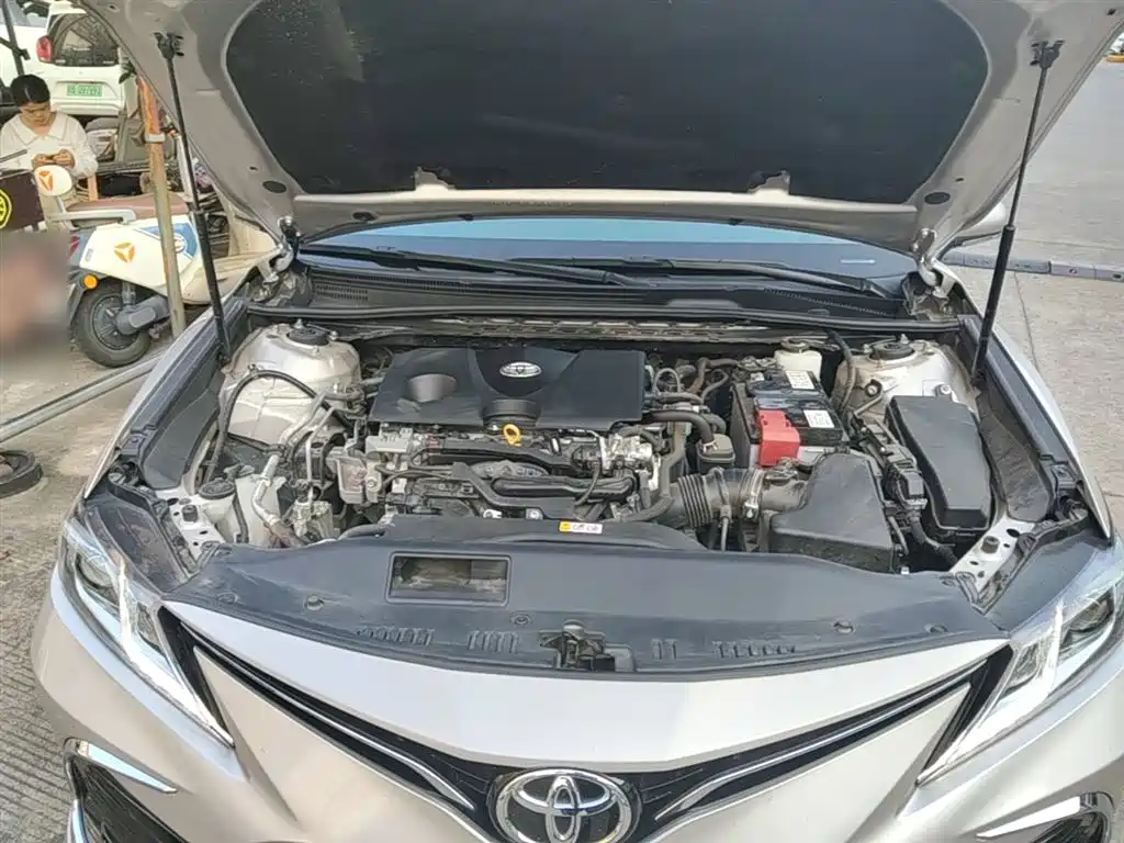 Toyota Camry 2022 — фото 20