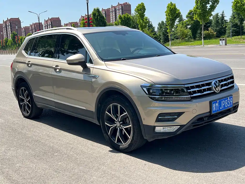Volkswagen Tiguan L 2017 — фото 3