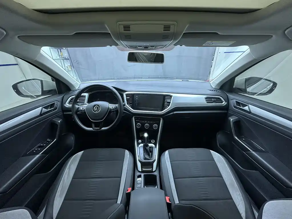 Volkswagen T-Roc 2022 — фото 11