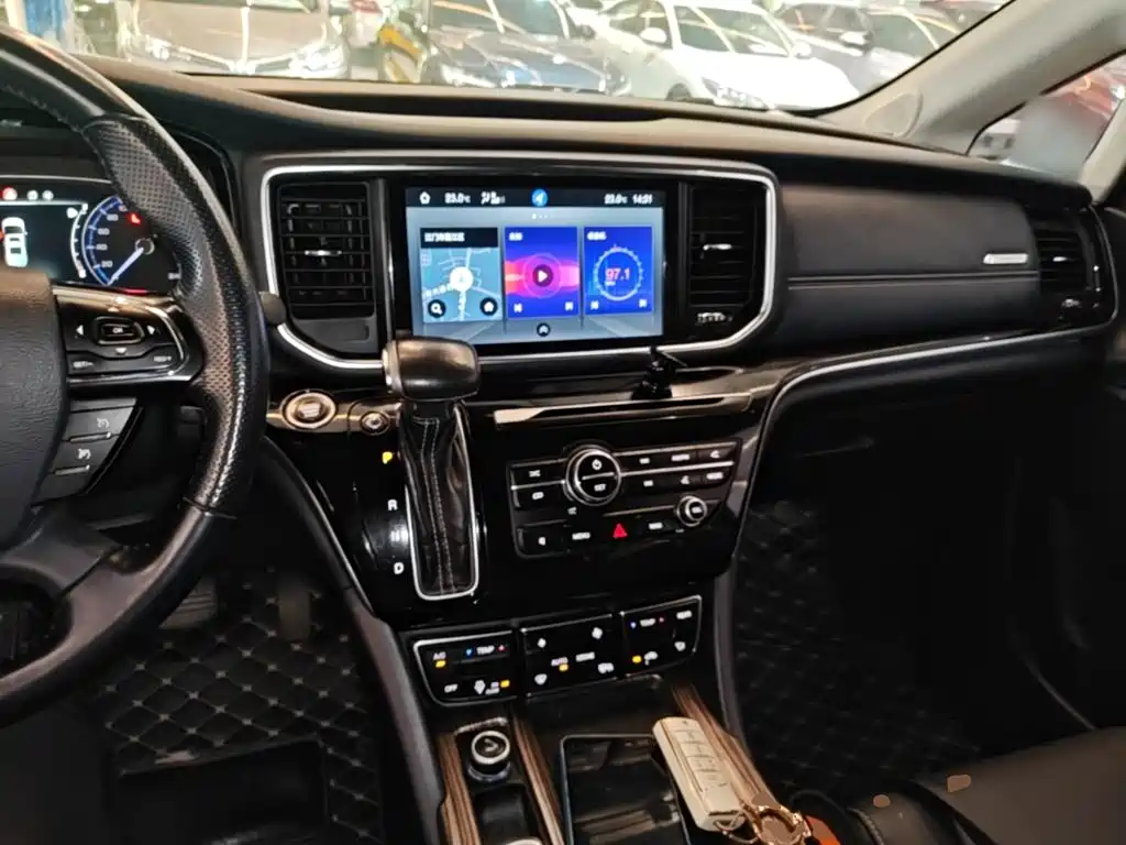 GAC Trumpchi M8 2020 — фото 10