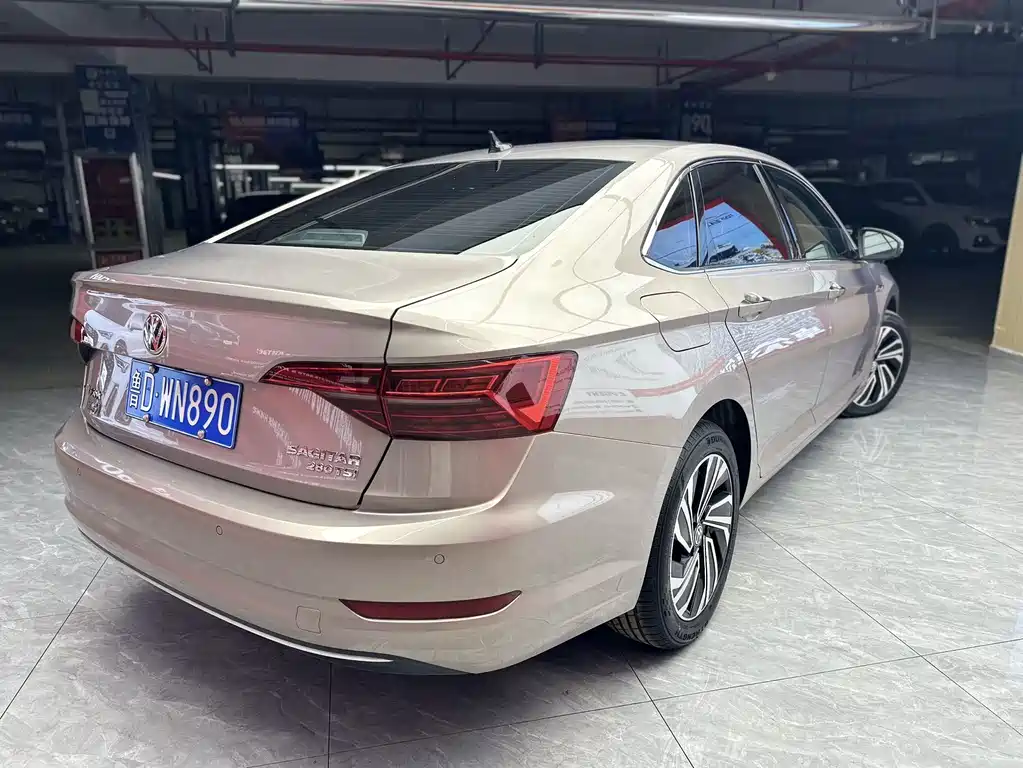 Volkswagen Sagitar 2022