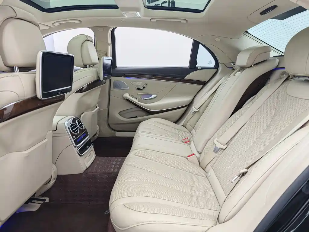 Mercedes-Benz S-Class 2015 — фото 17