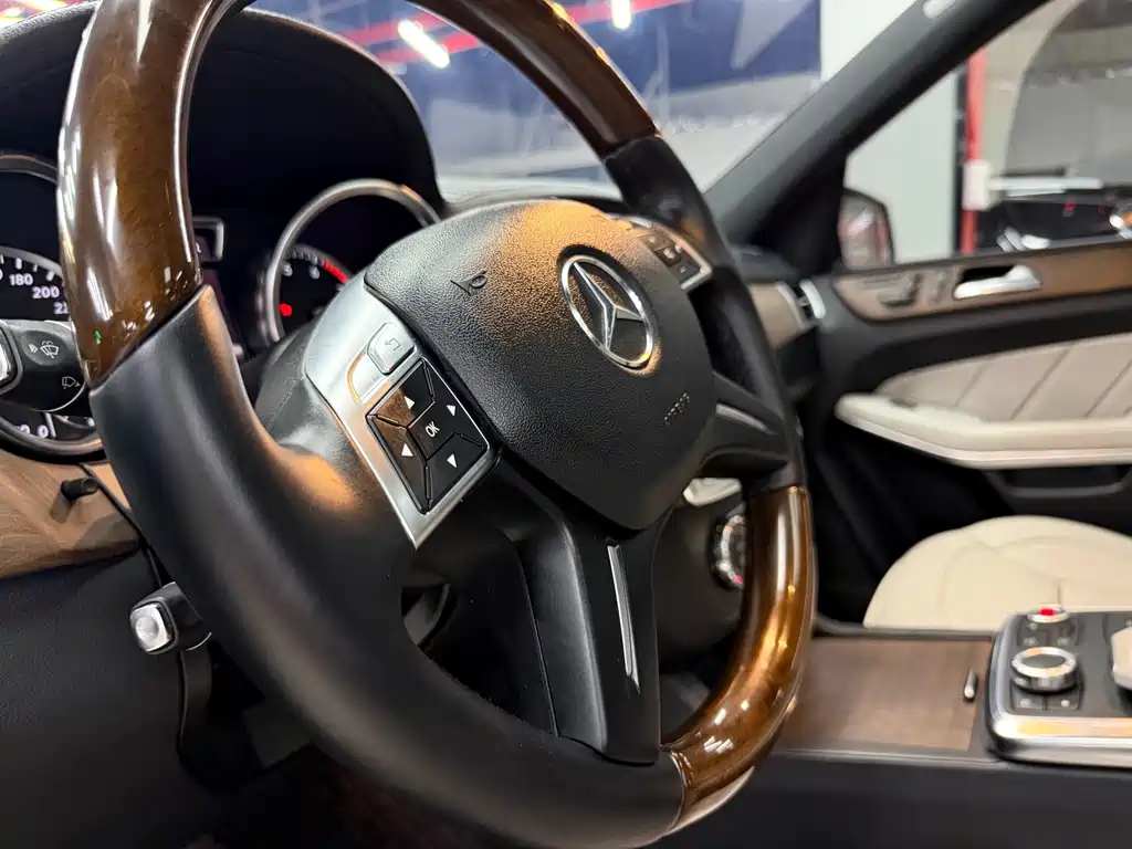 Mercedes-Benz GL-Class 2013 — фото 10