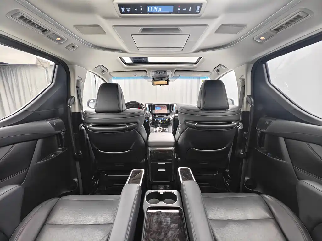Toyota Vellfire 2019 — фото 21